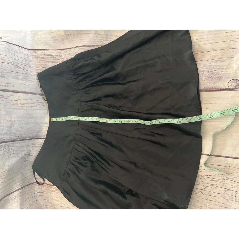 Express Women's Black Flared Skirt - Size 0 - Picture 2 of 3